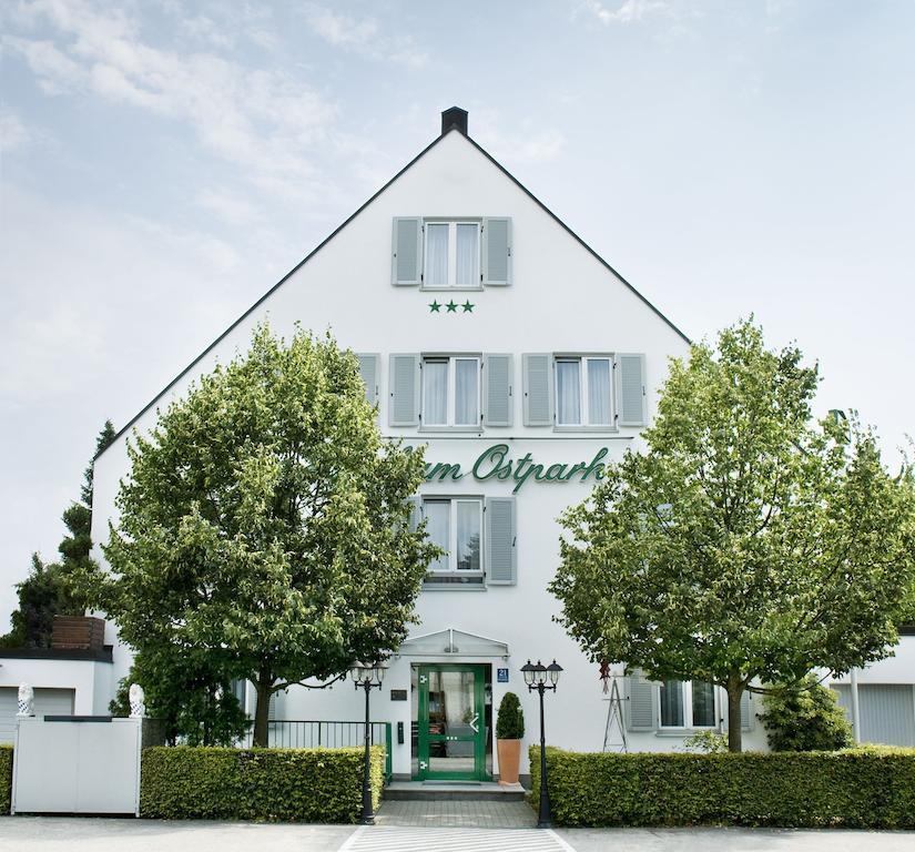 Hotel Am Ostpark Neubiberg Exterior foto