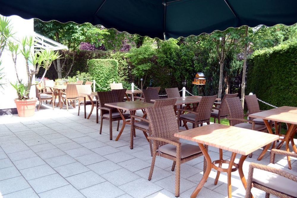 Hotel Am Ostpark Neubiberg Exterior foto