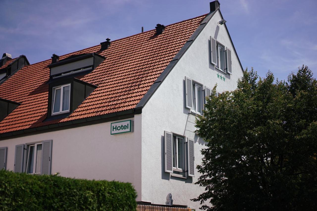 Hotel Am Ostpark Neubiberg Exterior foto