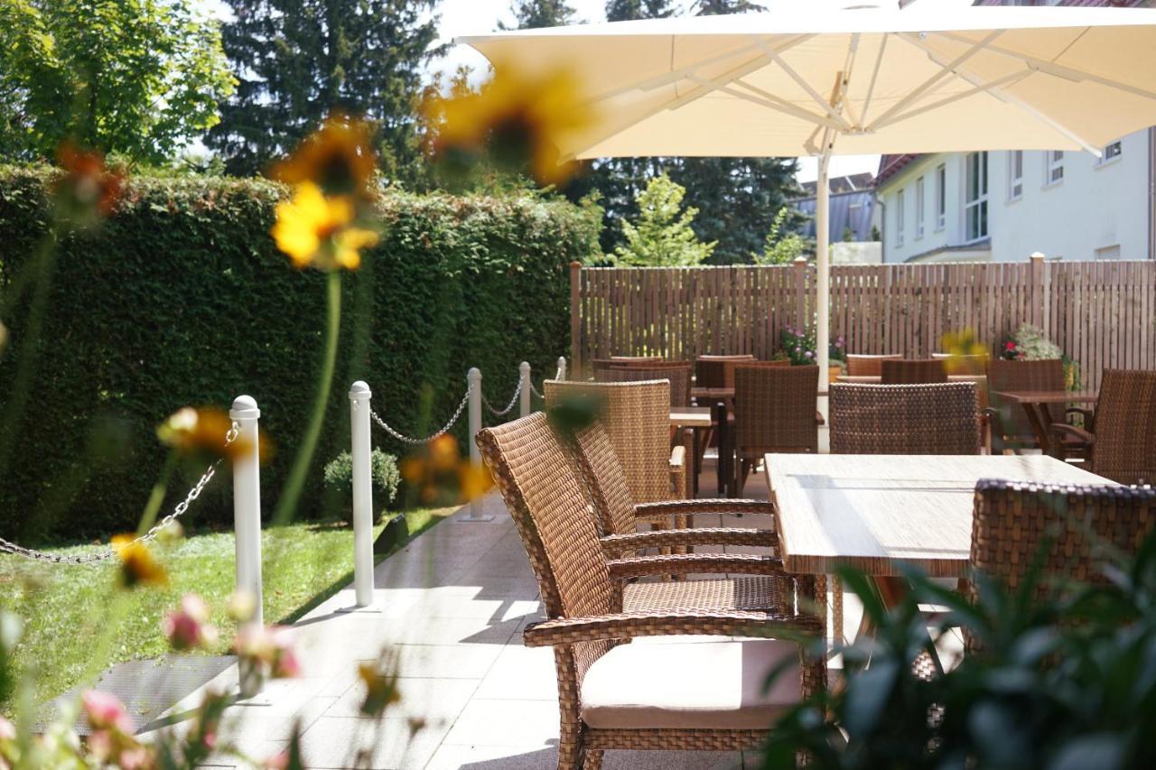 Hotel Am Ostpark Neubiberg Exterior foto